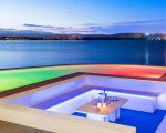 villa-artemare-pool-am-meer.jpg