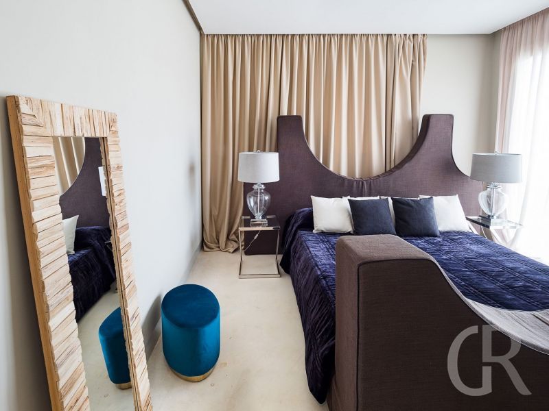villa-contrada-grosses-doppelbett-in-braun.jpg