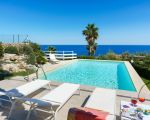 villa-del-mito-pool-mit-meerblick.jpg