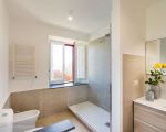 villa-etna-retreat-waschbecken-im-badezimme3r.jpg