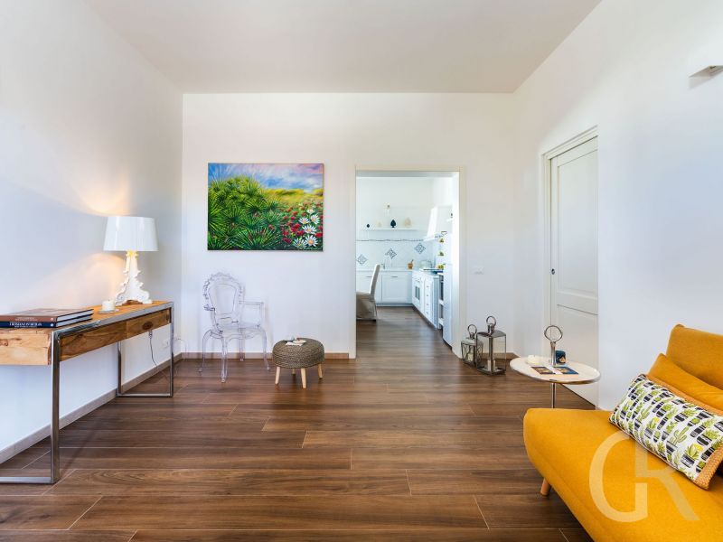 villa-pietra-del-sole-wohnbereich-innen.jpg