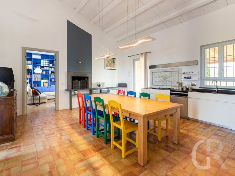 villa-pigna-blue-essraum.jpg