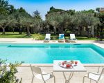 villa-san-ciro-pool-und-garten.jpg