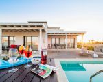 villa-ulivo-pool-und-haus.jpg