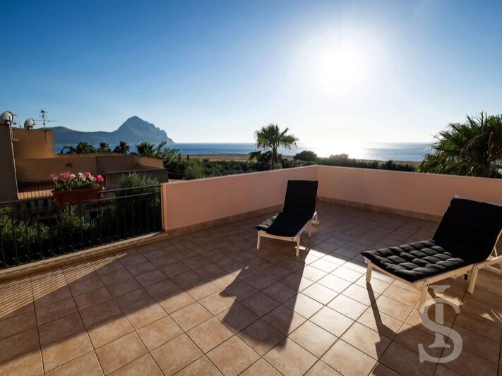 casa-scirocco-dachterrasse-mit-meerblick.jpg