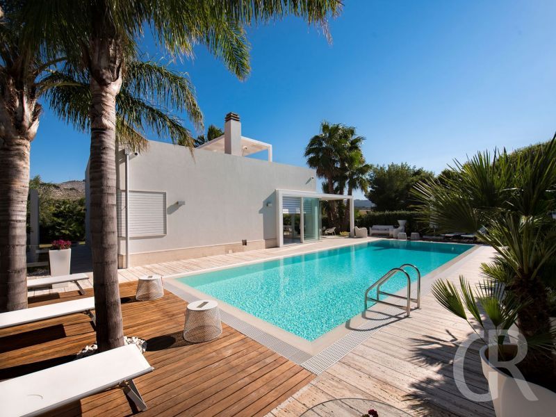 ferienhaus-villa-bellini-pool.jpg