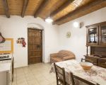 ferienwohnung-mannira-wohn-essbereich.jpg