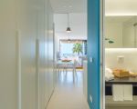 ferienwohnung-medea-badezimmer-und-flur.jpg