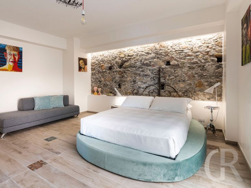 ferienwohnung-peppina-doppelbett-im-schlafzimmer.jpg