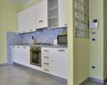 ferienwohnung-pistacchio-moderne-einbaukueche.jpg