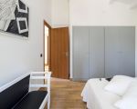 villa-agora-kleiderschrank.jpg