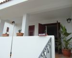 villa-al-faro-eingang-zum-ferienhaus.JPG