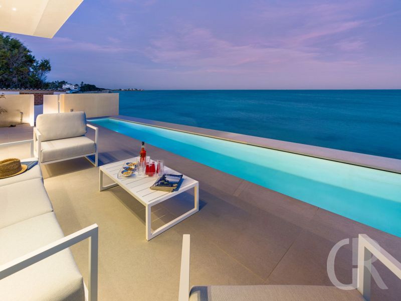 villa-bedda-matri-terrasse-am-abend.jpg