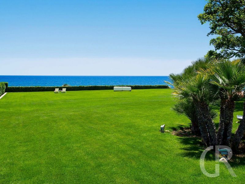 villa-blue-moon-garten-am-meer.jpg