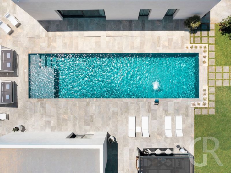 villa-bonita-blick-auf-den-pool-aus-der-luft.jpg
