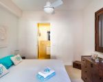 villa-cala-mancina-schlafzimmer.jpg