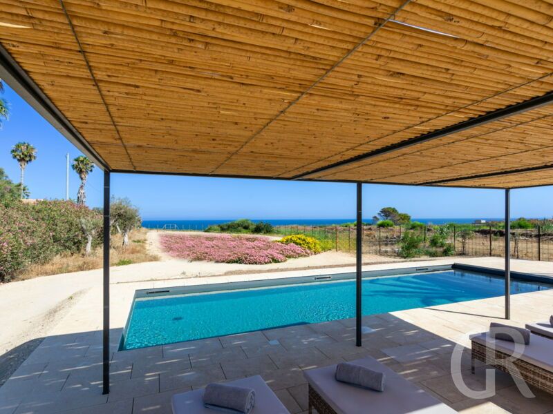 villa-calamare-pergola-und-pool.jpg