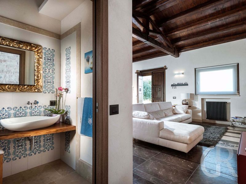 villa-corte-moscata-badezimmer.jpg