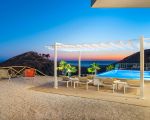 villa-domizia-beleuchtete-terrasse.jpg