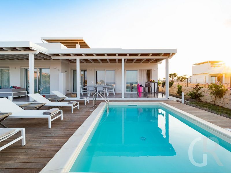 villa-fico-pool-mit-terrasse.jpg