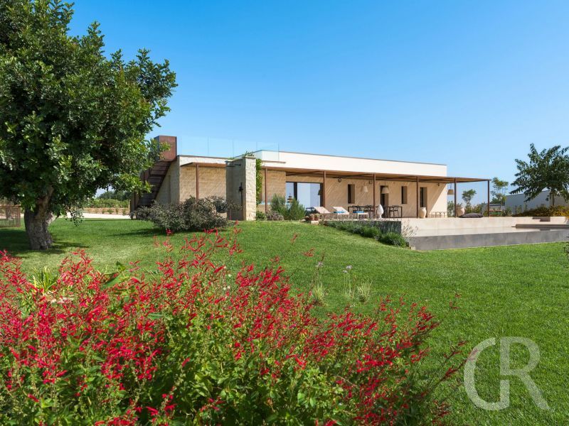 villa-gelso-bianco-blick-auf-das-haus.jpg