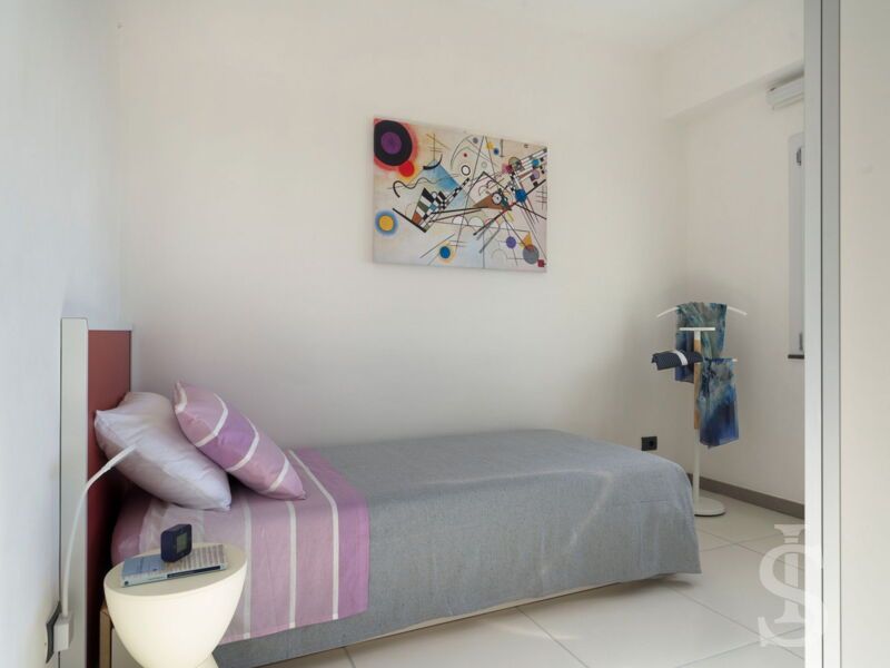 villa-giglio-di-mare-schlafzimmer-mit-bett.jpg