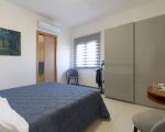 villa-giglio-di-mare-schlafzimmer-mit-schrank.jpg