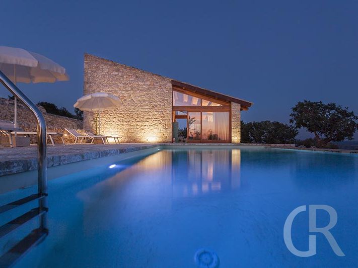 villa-gisolfo-bei-nacht.jpg