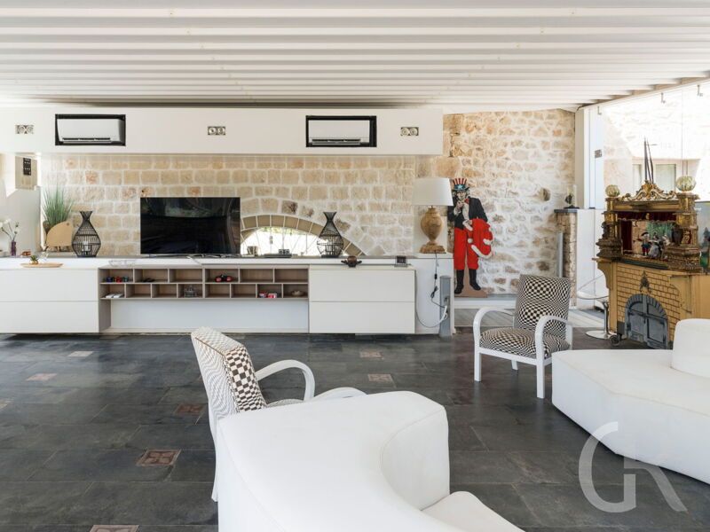 villa-luna-wohnraum-mit-tv.jpg
