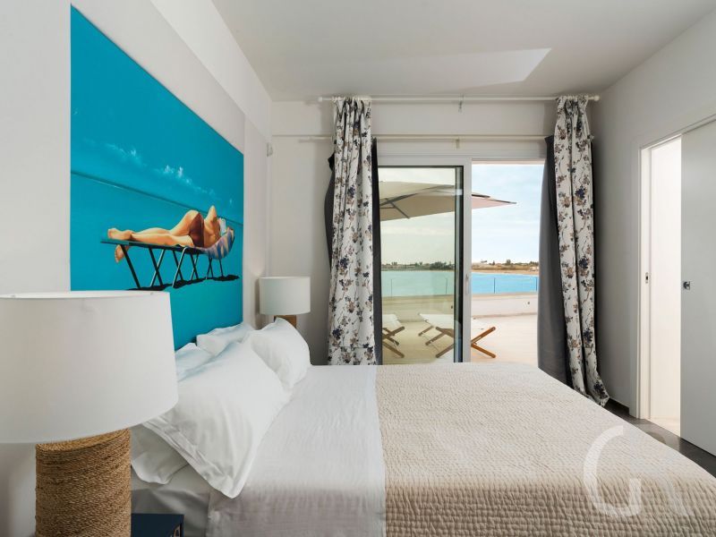 villa-mare-dentro-schlafraum-mit-doppelbett.jpg