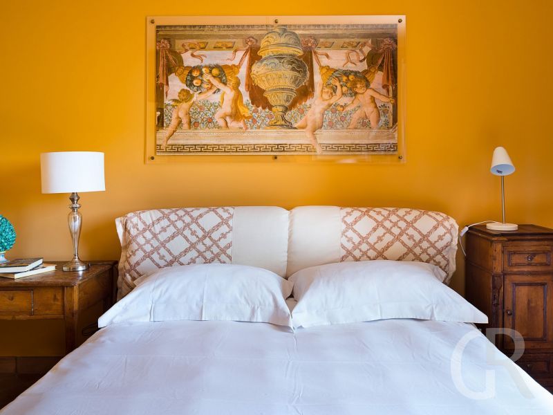 villa-mila-gemuetliches-bett.jpg
