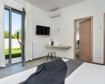 villa-nica-schlafzimmer-mit-bad.jpg