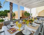 villa-pietra-del-sole-ueberdachte-terrasse.jpg