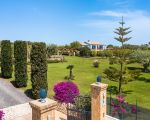 villa-pigna-blue-blick-in-den-garten.jpg