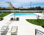 villa-rita-sonnenliegen.jpg