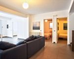villa-salina-wohnzimmer-mit-gemuetlichem-sofa.jpg