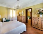 villa-san-ciro-grosses-schlafzimmer.jpg