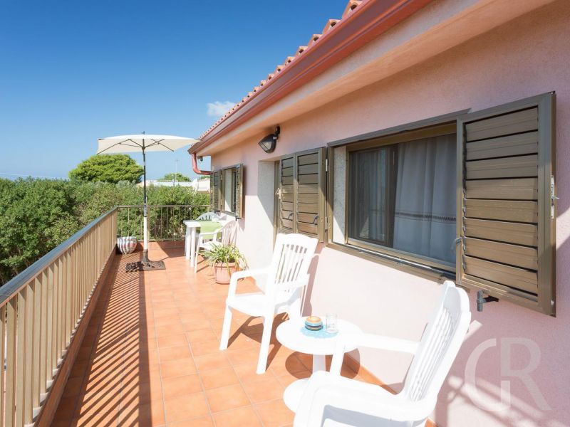 villa-timparosa-schoener-ausblick-von-der-terrasse.jpg