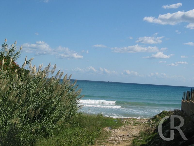 casa-limoni-sandstrand-in-nito-marina.JPG