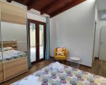 dependance-pergola-doppelbett-und-schrank.jpg