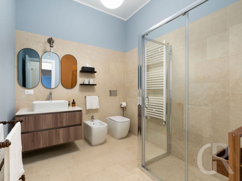 ferienwohnung-aurispa-duschbad.jpg