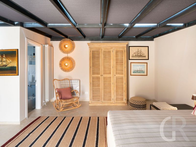 ferienwohnung-aurispa-schlafzimmer-mit-schrank.jpg