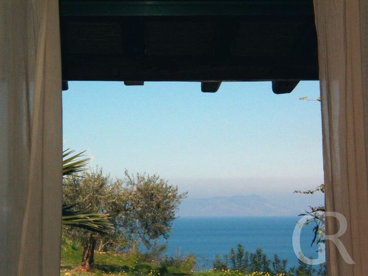 ferienwohnung-cafisi-blick-zum-meer.jpg
