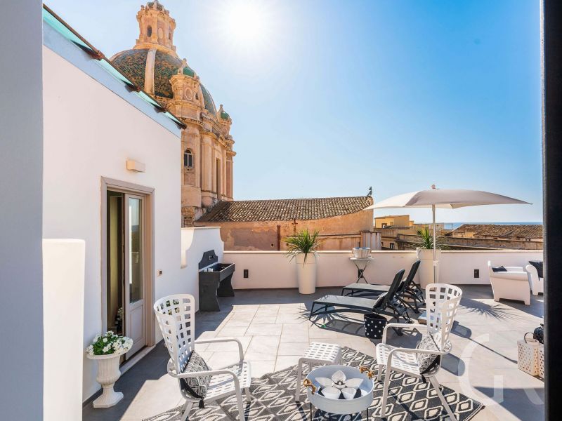 ferienwohnung-dimora-grosse-terrasse.jpg