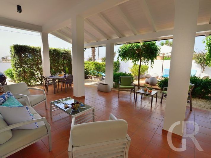ferienwohnung-kalika-grosse-terrasse.jpg