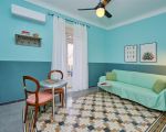 ferienwohnung-sette-capelli-wohnzimmer-mit-sofa.jpg