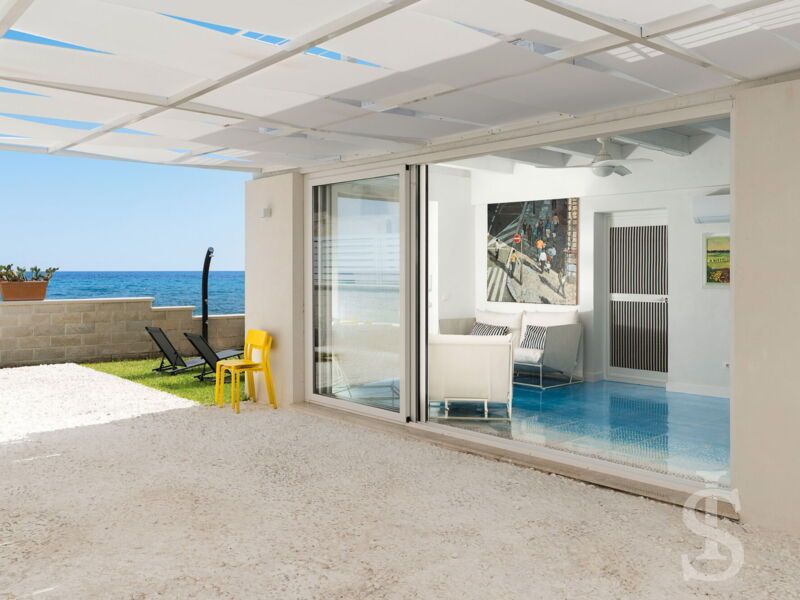 montalbano-suite-terrasse-blick-nach-innen.jpg