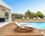 villa-al-nair-am-pool-sonnenliegen.jpg