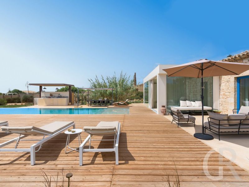 villa-al-nair-terrasse-am-pool.jpg