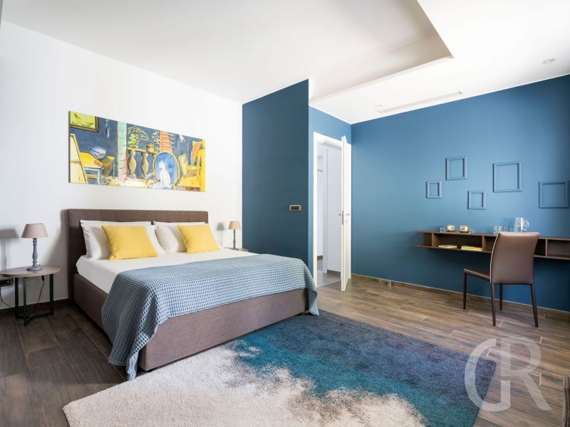 villa-artemare-grosses-schlafzimmer.jpg